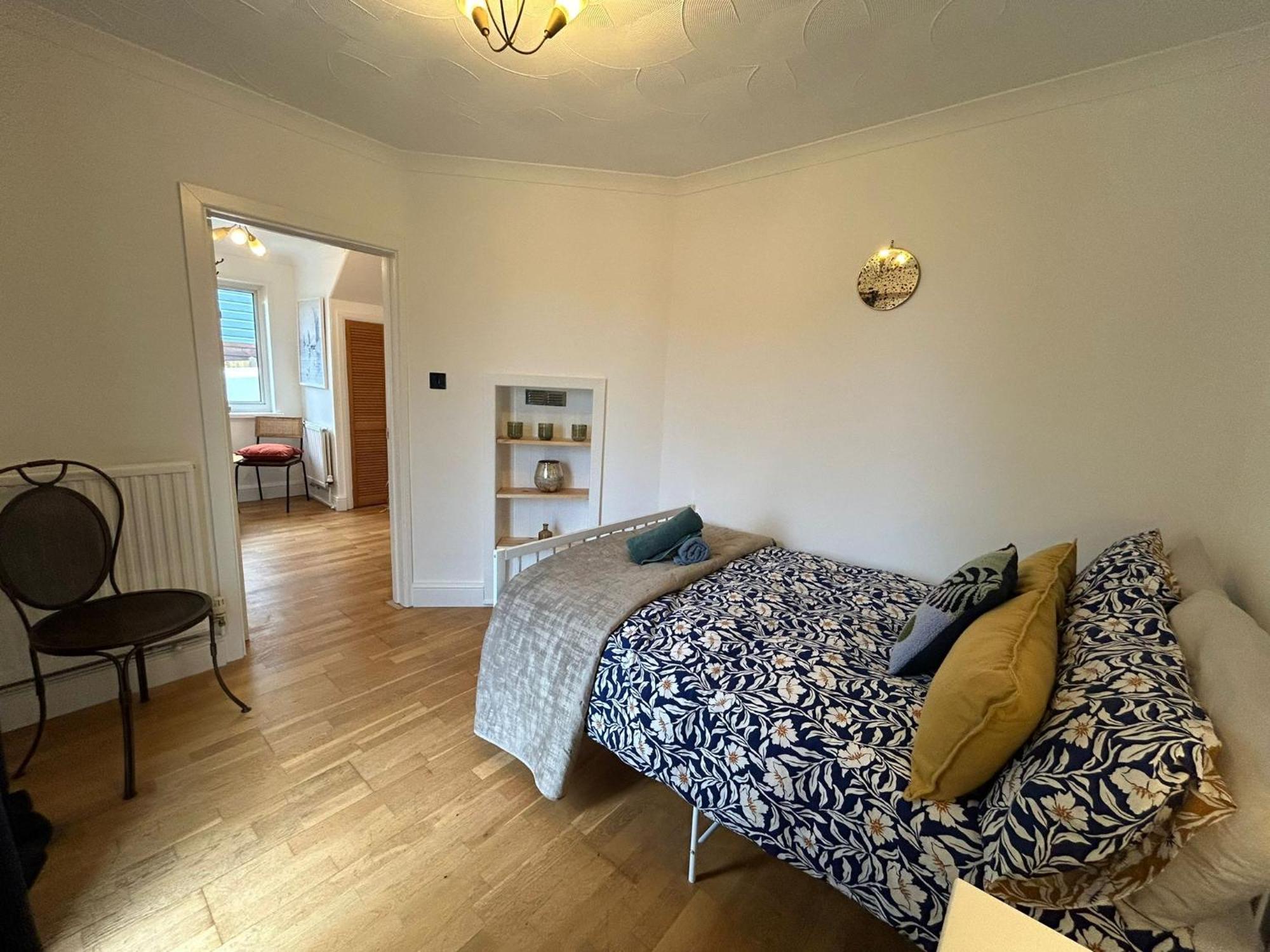 Вилла Entire 4-Bed, Near Town Centre Фалмут Экстерьер фото